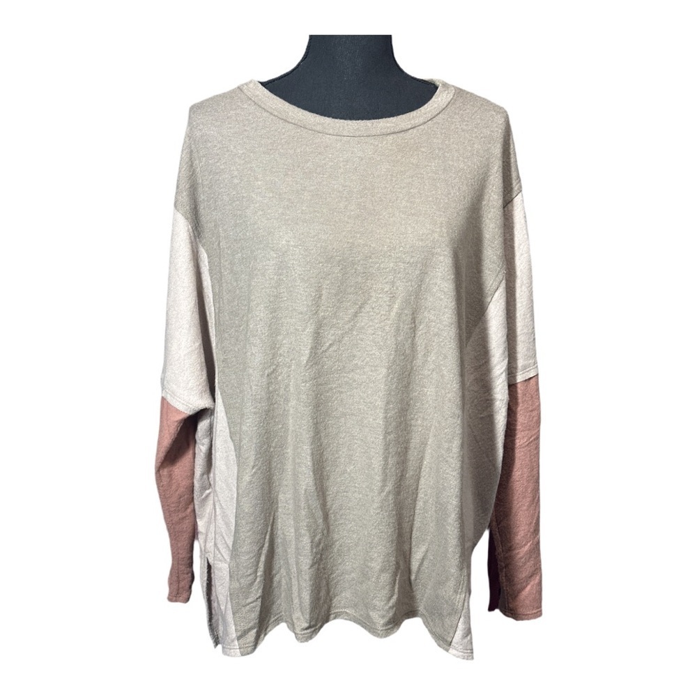 Easel Colorblock Long Sleeve Top size Medium